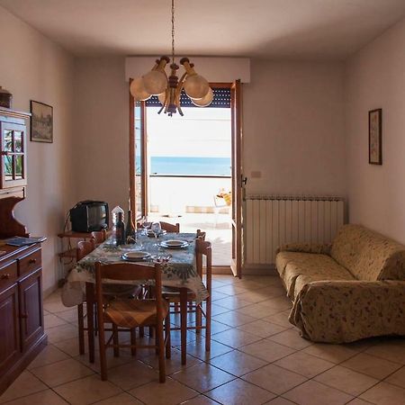 Montesilvano Marina Appartamento Di Antonio Fronte Mare מראה חיצוני תמונה