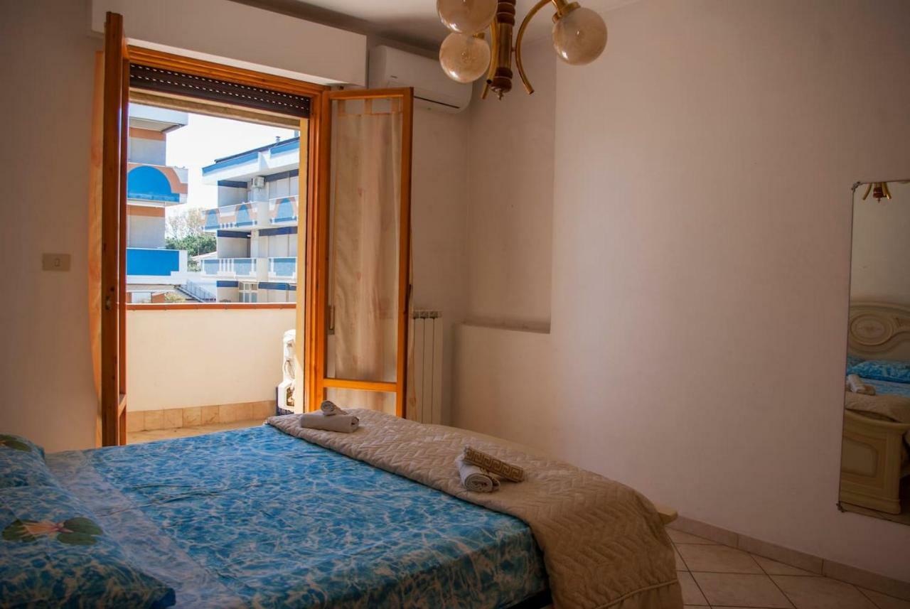 Montesilvano Marina Appartamento Di Antonio Fronte Mare מראה חיצוני תמונה